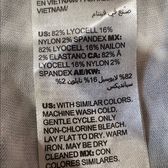 Chicos wide leg slacks. - Picture 4 of 5